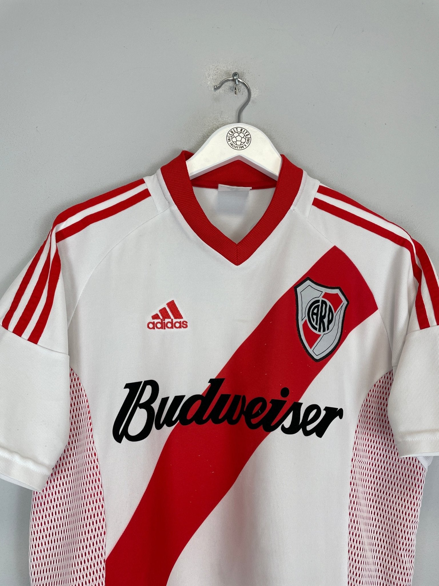 Shop 2002/03 RIVER PLATE HOME SHIRT (M) ADIDAS, classic football shirts, vintage football shirts & retro soccer jerseys at Cult Kits