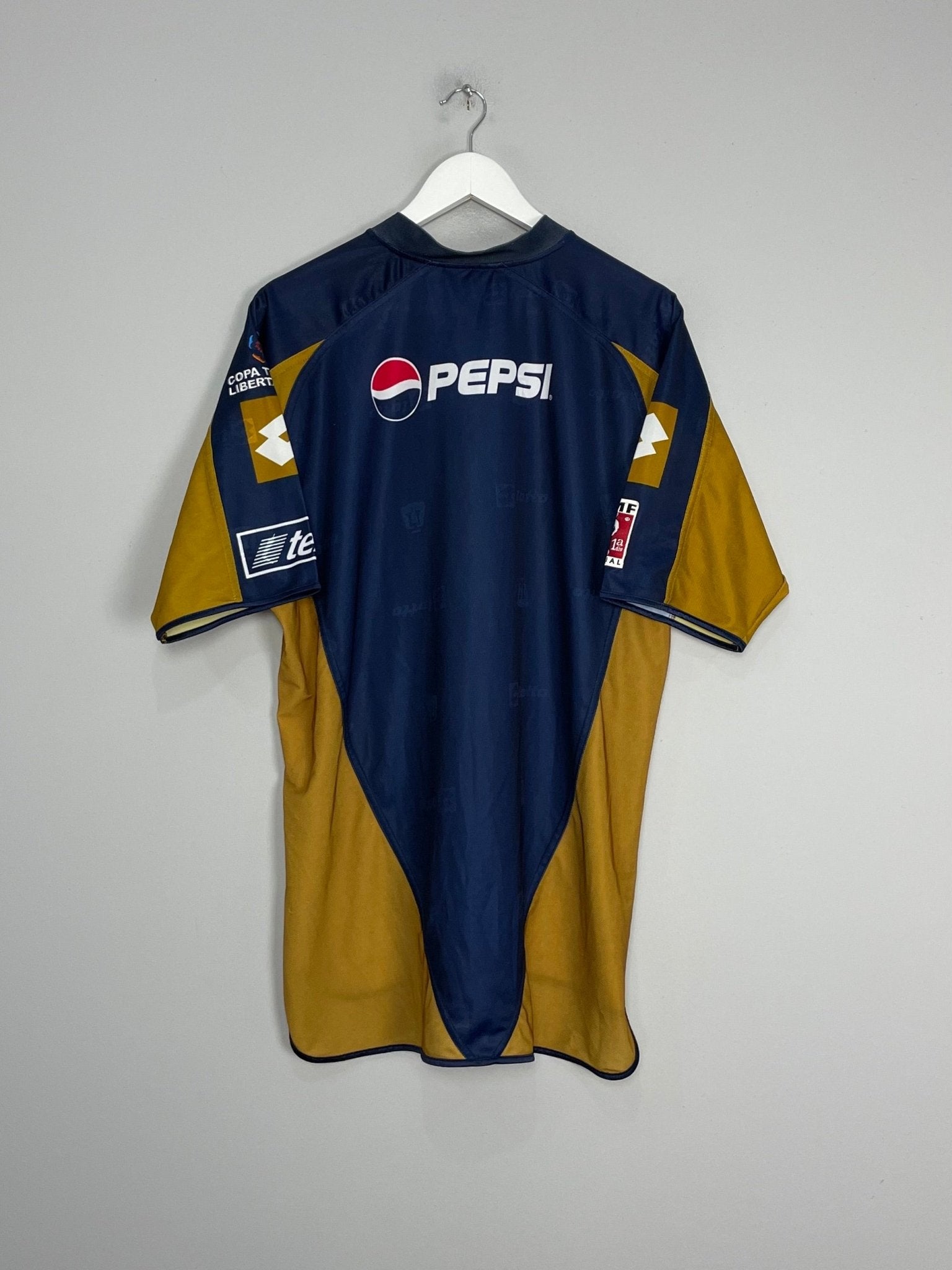 Shop 2002/03 UNAM PUMAS AWAY SHIRT (L) LOTTO, classic football shirts, vintage football shirts & retro soccer jerseys at Cult Kits