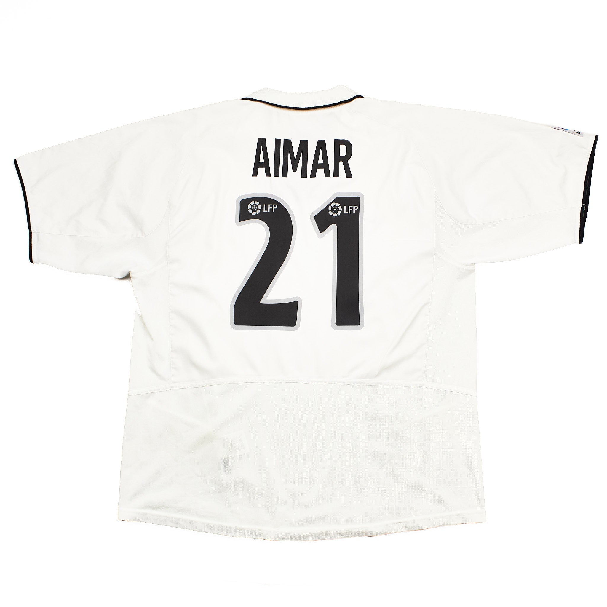 Buy 2002/03 Valencia Aimar 21 Home Shirt (XL) Nike ~ Free worldwide shipping ~ Authentic Vintage Football Shirts from Cult Kits