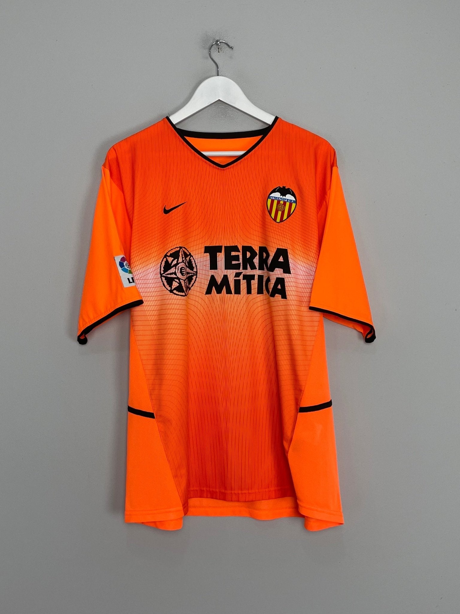 Shop 2002/03 VALENCIA AYALA #4 AWAY SHIRT (XL) NIKE, classic football shirts, vintage football shirts & retro soccer jerseys at Cult Kits