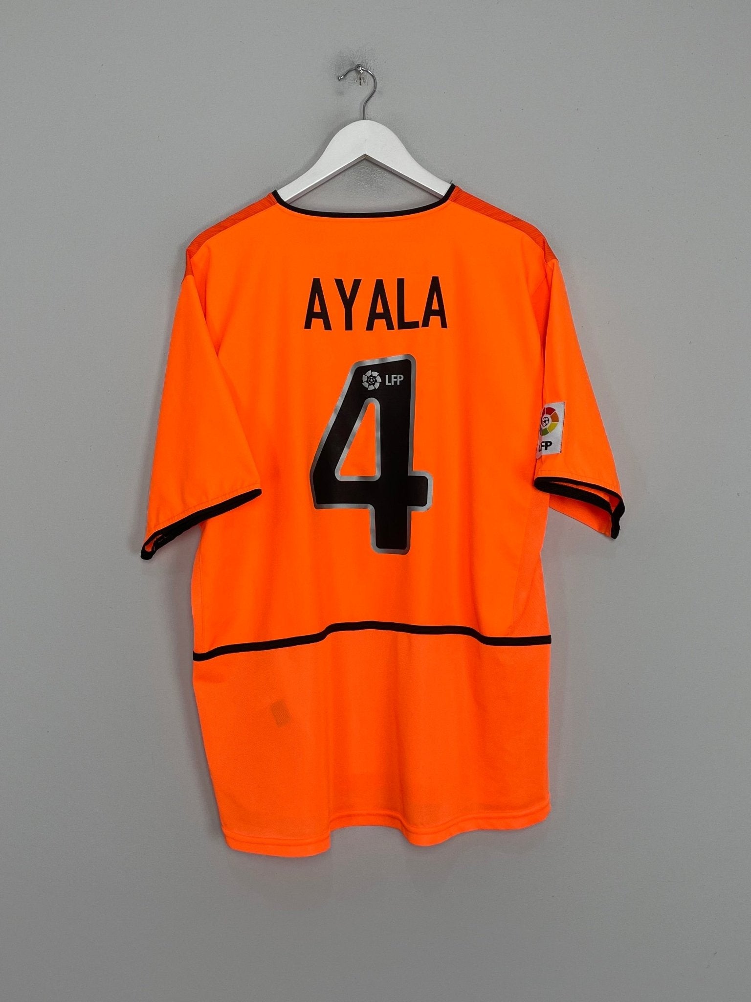 Shop 2002/03 VALENCIA AYALA #4 AWAY SHIRT (XL) NIKE, classic football shirts, vintage football shirts & retro soccer jerseys at Cult Kits