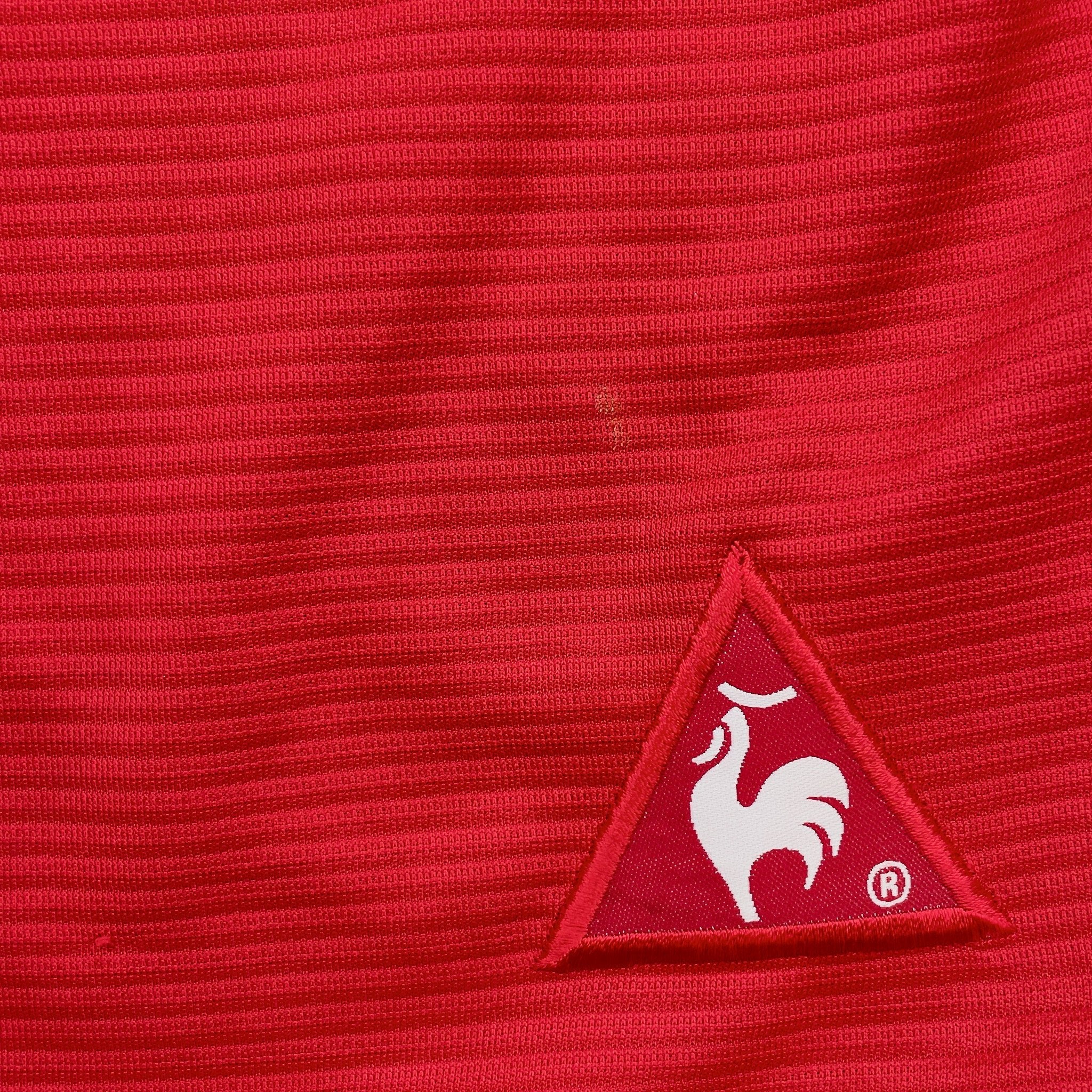 Buy 2002/04 Aberdeen Home Shorts (L) Le Coq ~ Free worldwide shipping ~ Authentic Vintage Football Shirts from Cult Kits