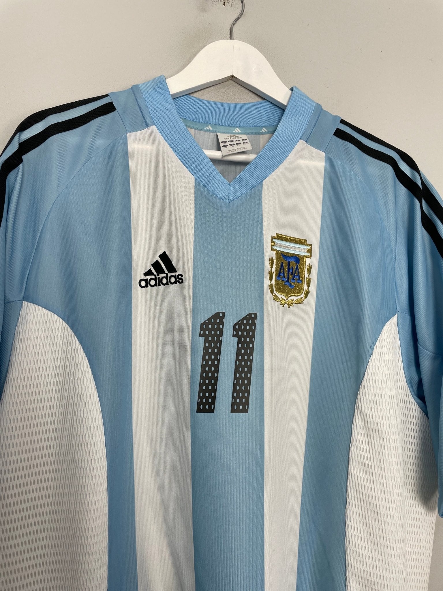 Shop 2002/04 ARGENTINA VERON #11 HOME SHIRT (XL) ADIDAS, classic football shirts, vintage football shirts & retro soccer jerseys at Cult Kits