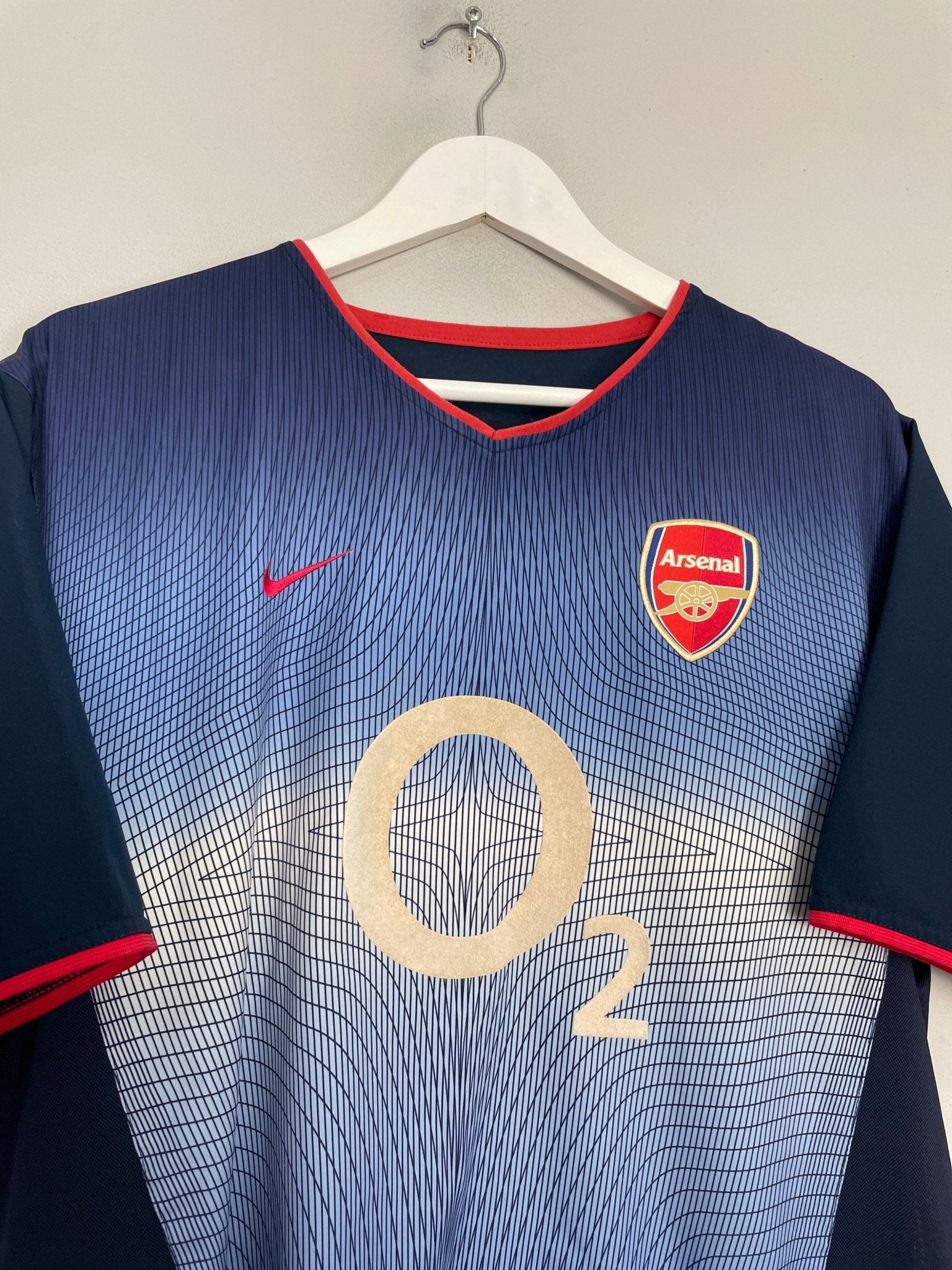Shop 2002/04 ARSENAL HENRY #14 AWAY SHIRT (L) NIKE, classic football shirts, vintage football shirts & retro soccer jerseys at Cult Kits