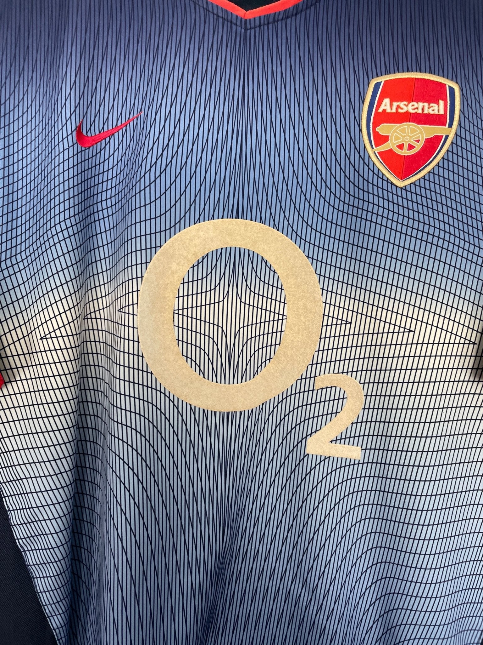 Shop 2002/04 ARSENAL HENRY #14 AWAY SHIRT (L) NIKE, classic football shirts, vintage football shirts & retro soccer jerseys at Cult Kits