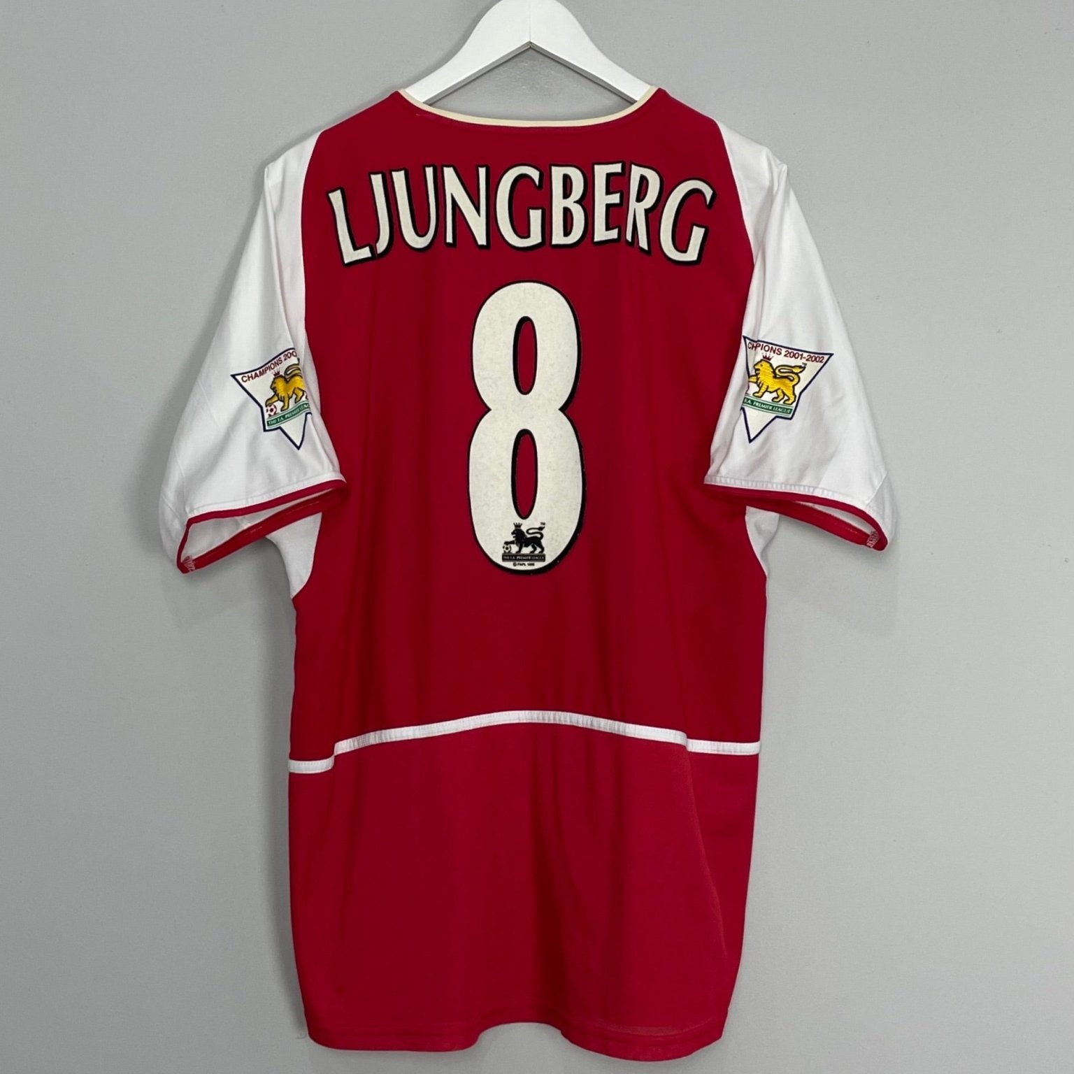Shop 2002/04 ARSENAL LJUNGBERG #8 HOME SHIRT (L) NIKE, classic football shirts, vintage football shirts & retro soccer jerseys at Cult Kits