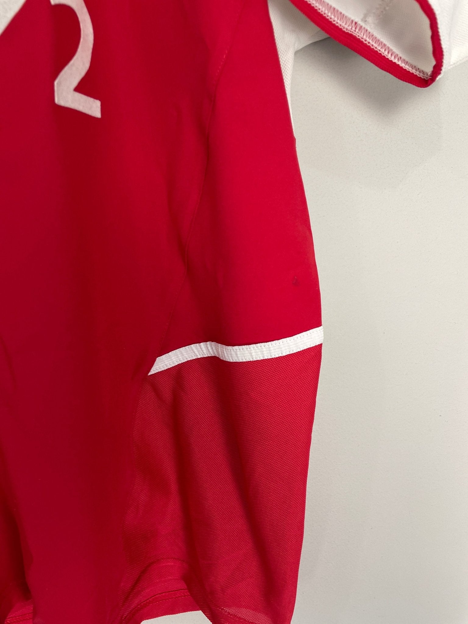 Shop 2002/04 ARSENAL PIRES #7 HOME SHIRT (M) NIKE, classic football shirts, vintage football shirts & retro soccer jerseys at Cult Kits