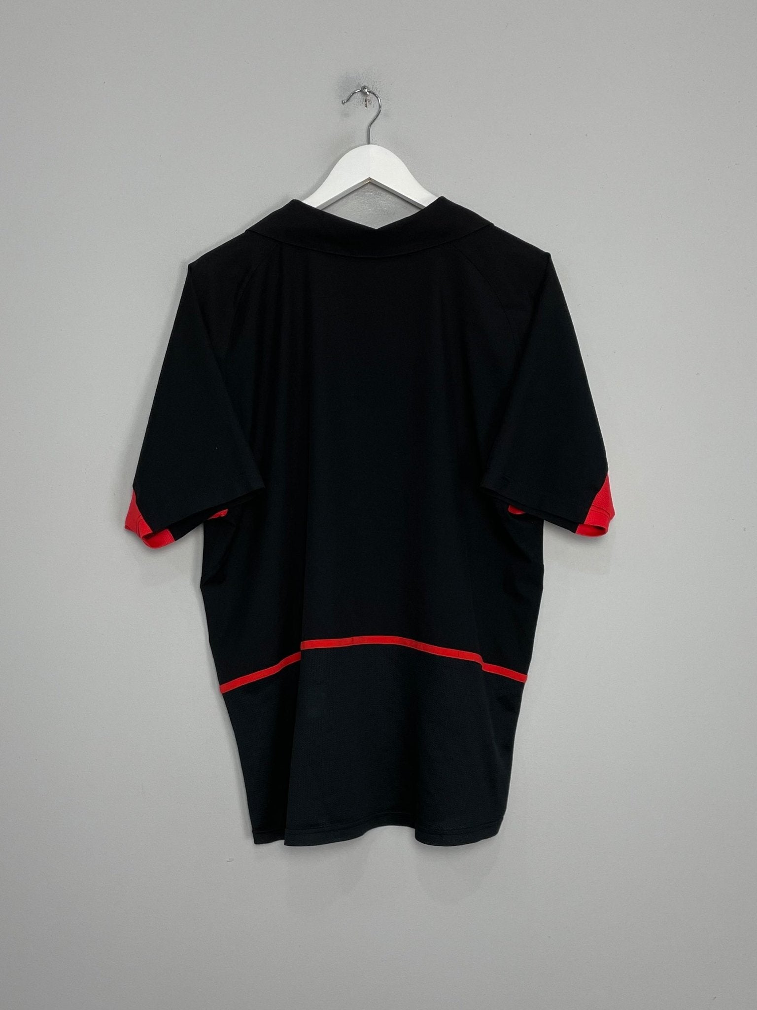 Shop 2002/04 BELGIUM AWAY SHIRT (L) NIKE, classic football shirts, vintage football shirts & retro soccer jerseys at Cult Kits