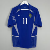 Shop 2002/04 BRAZIL RONALDINHO #11 AWAY SHIRT (M) NIKE, classic football shirts, vintage football shirts & retro soccer jerseys at Cult Kits