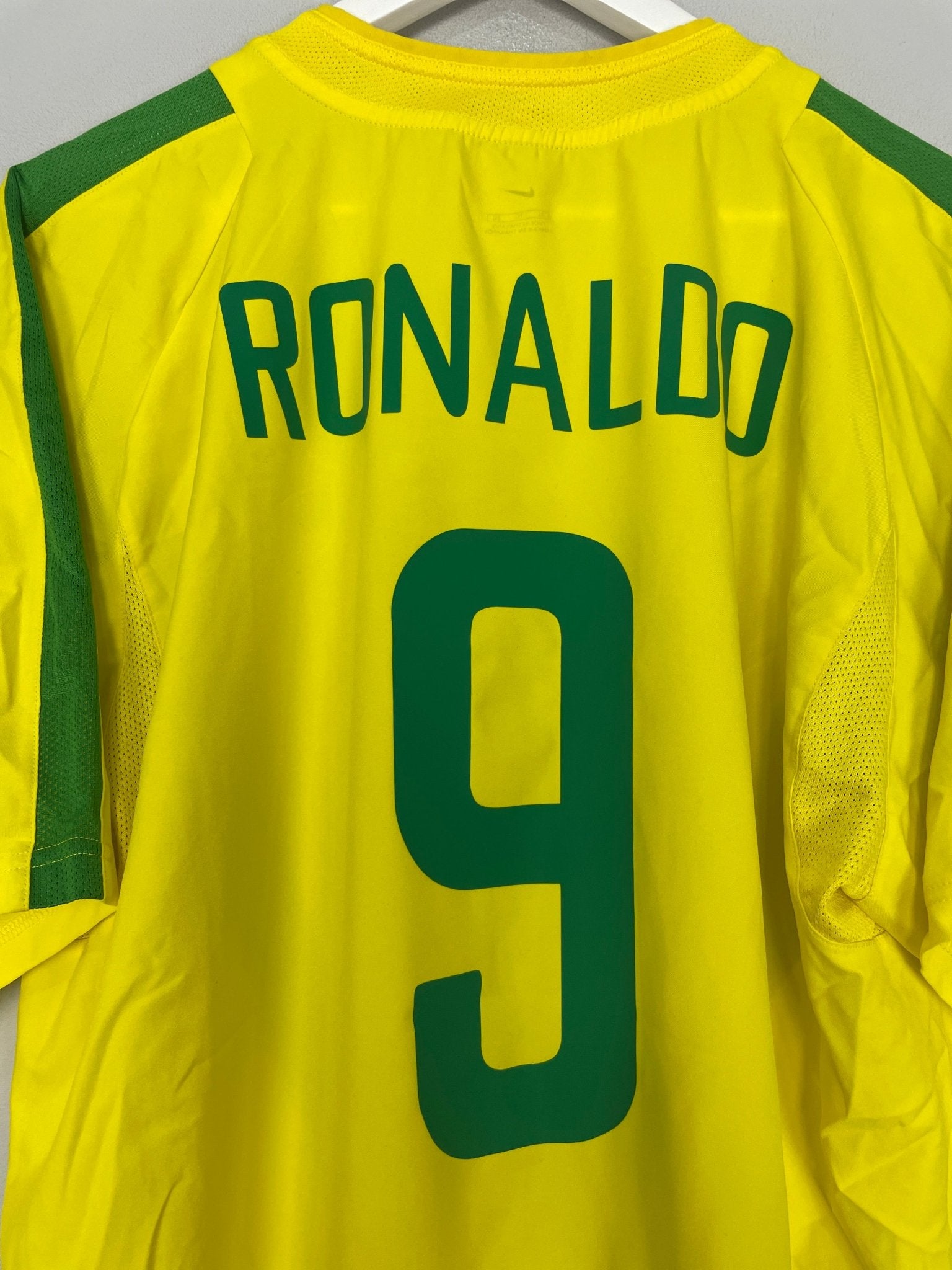 Shop 2002/04 BRAZIL RONALDO #9 HOME SHIRT (XL) NIKE, classic football shirts, vintage football shirts & retro soccer jerseys at Cult Kits