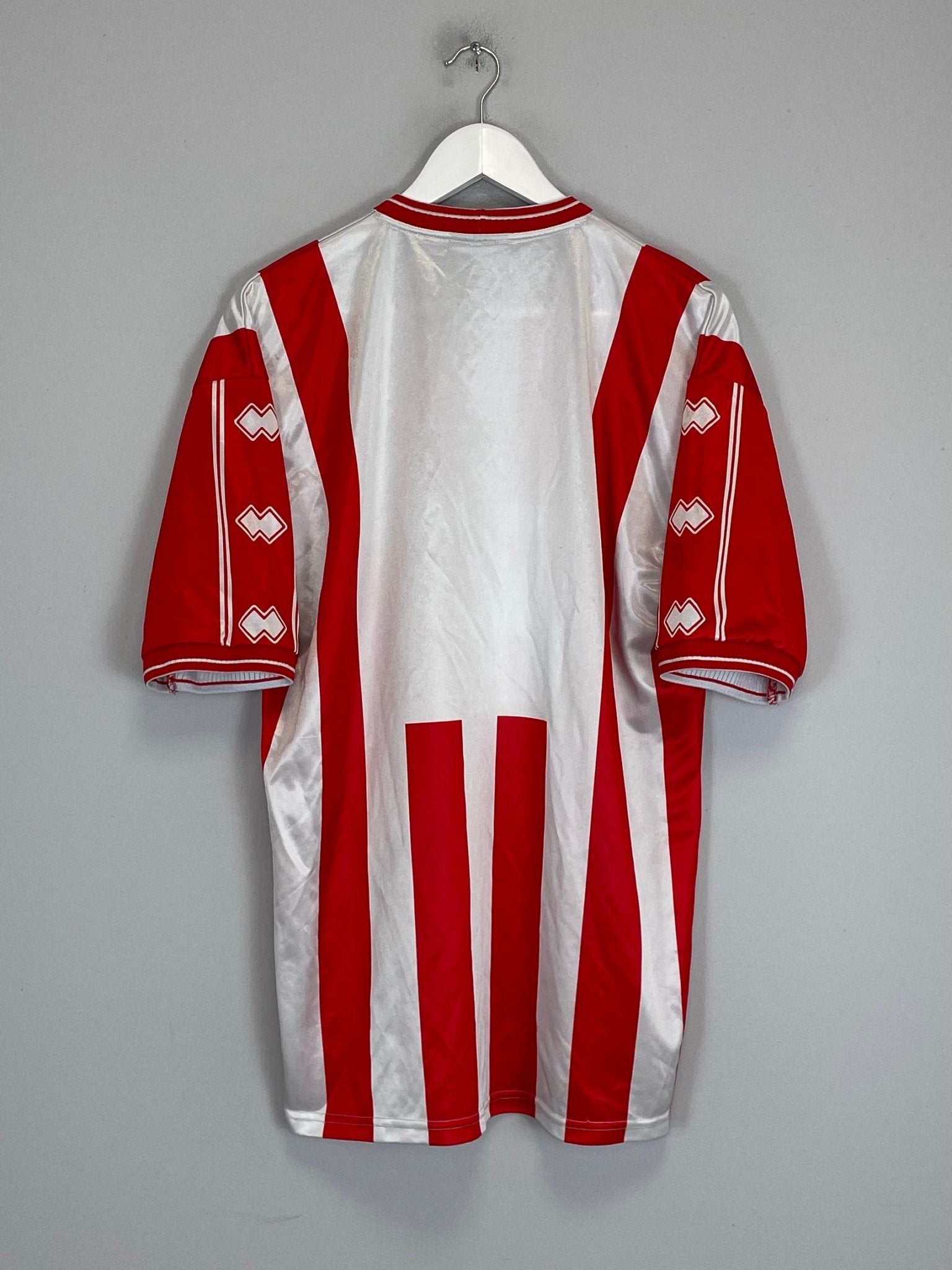 Shop 2002/04 CHELTENHAM HOME SHIRT (XL) ERREA, classic football shirts, vintage football shirts & retro soccer jerseys at Cult Kits