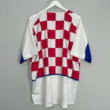 Shop 2002/04 CROATIA HOME SHIRT (XL) NIKE, classic football shirts, vintage football shirts & retro soccer jerseys at Cult Kits