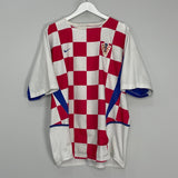 Shop 2002/04 CROATIA HOME SHIRT (XL) NIKE, classic football shirts, vintage football shirts & retro soccer jerseys at Cult Kits