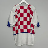 Shop 2002/04 CROATIA HOME SHIRT (XL) NIKE, classic football shirts, vintage football shirts & retro soccer jerseys at Cult Kits