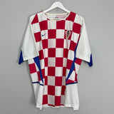 Shop 2002/04 CROATIA HOME SHIRT (XL) NIKE, classic football shirts, vintage football shirts & retro soccer jerseys at Cult Kits