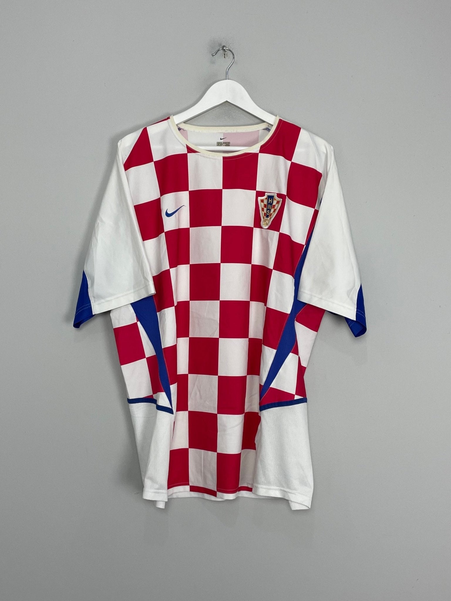 Shop 2002/04 CROATIA HOME SHIRT (XL) NIKE, classic football shirts, vintage football shirts & retro soccer jerseys at Cult Kits