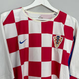 Shop 2002/04 CROATIA HOME SHIRT (XL) NIKE, classic football shirts, vintage football shirts & retro soccer jerseys at Cult Kits