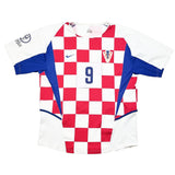 Buy 2002/04 Croatia Suker 9 Home Shirt (L) Nike ~ Free worldwide shipping ~ Authentic Vintage Football Shirts from Cult Kits