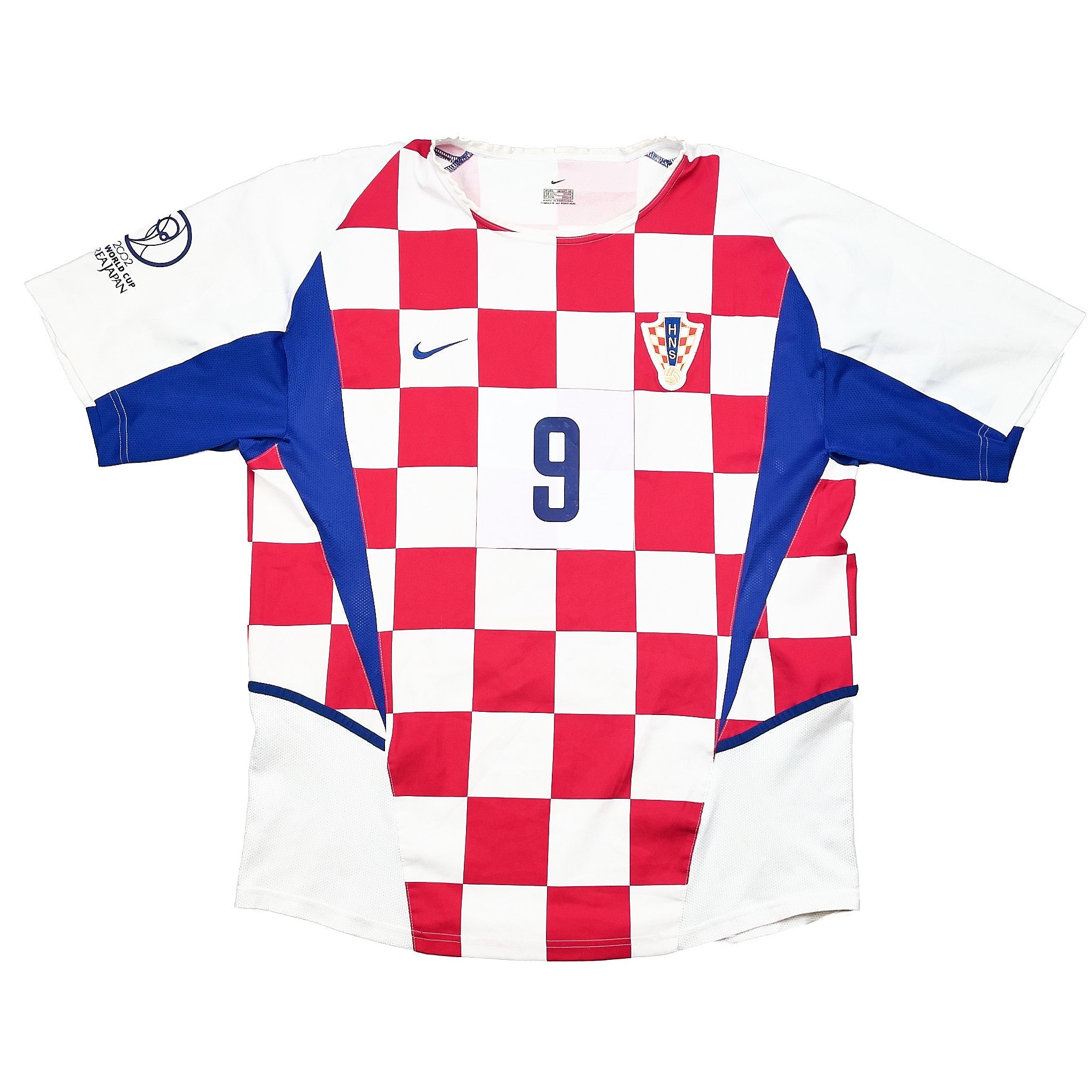 Buy 2002/04 Croatia Suker 9 Home Shirt (L) Nike ~ Free worldwide shipping ~ Authentic Vintage Football Shirts from Cult Kits