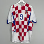 Shop 2002/04 CROATIA SUKER #9 HOME SHIRT (L) NIKE, classic football shirts, vintage football shirts & retro soccer jerseys at Cult Kits