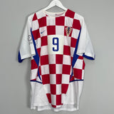 Shop 2002/04 CROATIA SUKER #9 HOME SHIRT (L) NIKE, classic football shirts, vintage football shirts & retro soccer jerseys at Cult Kits
