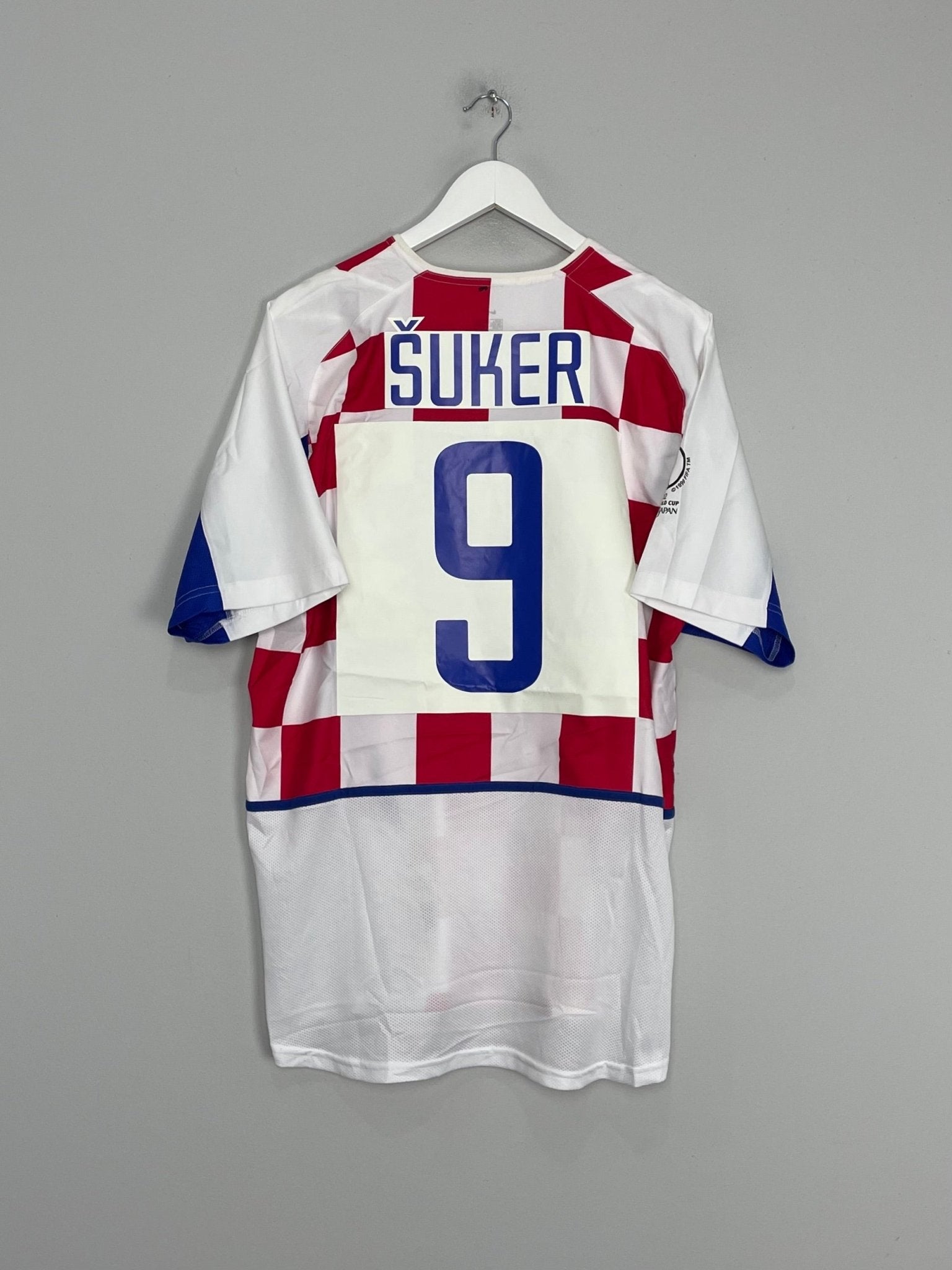 Shop 2002/04 CROATIA SUKER #9 HOME SHIRT (L) NIKE, classic football shirts, vintage football shirts & retro soccer jerseys at Cult Kits