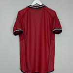 Shop 2002/04 ENGLAND AWAY SHIRT (M) UMBRO, classic football shirts, vintage football shirts & retro soccer jerseys at Cult Kits