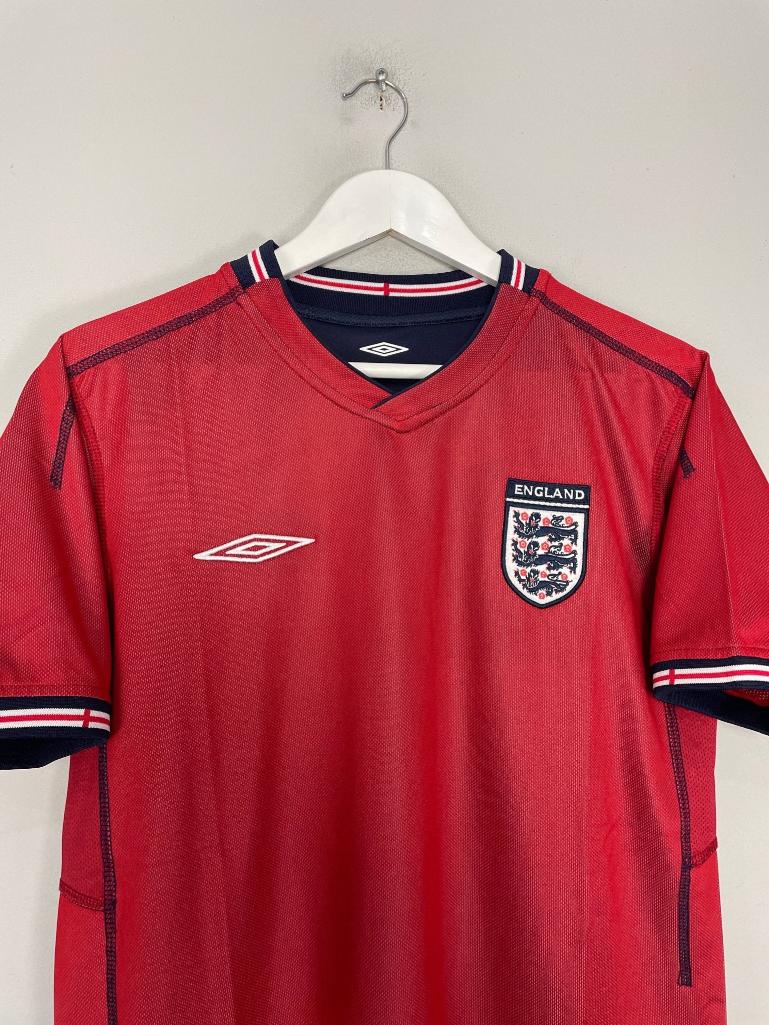 Shop 2002/04 ENGLAND AWAY SHIRT (M) UMBRO, classic football shirts, vintage football shirts & retro soccer jerseys at Cult Kits