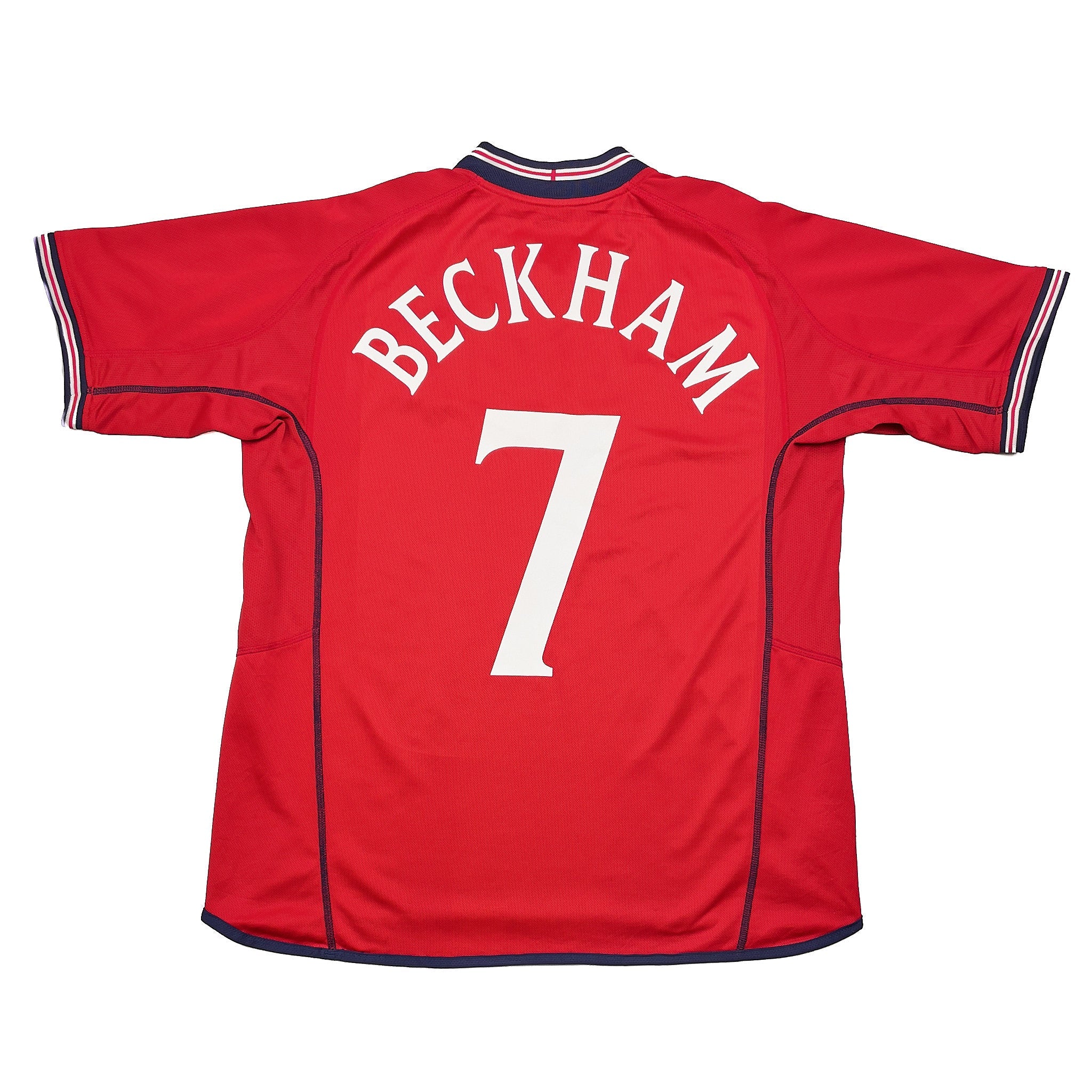 Buy 2002/04 England Beckham 7 Away Shirt (L) Umbro ~ Free worldwide shipping ~ Authentic Vintage Football Shirts from Cult Kits