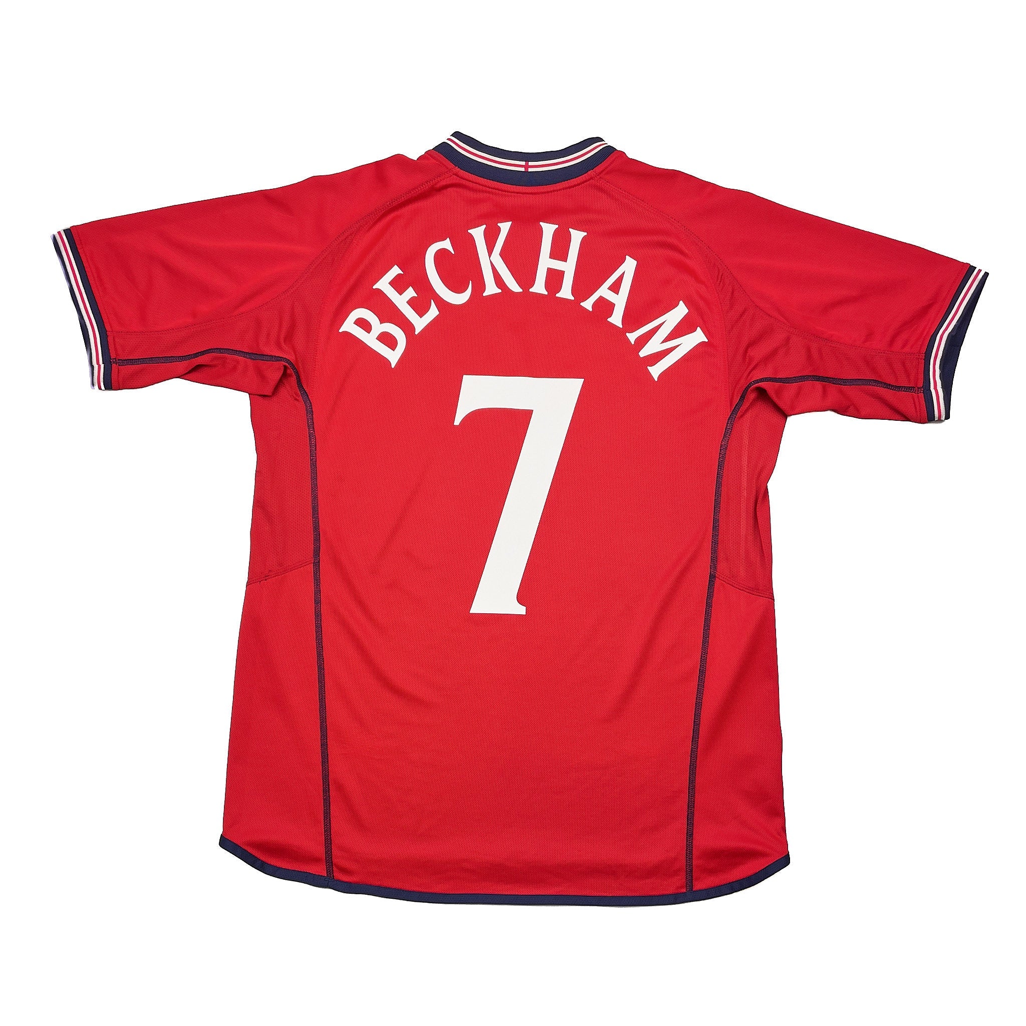 Buy 2002/04 England Beckham 7 Away Shirt (L) Umbro ~ Free worldwide shipping ~ Authentic Vintage Football Shirts from Cult Kits