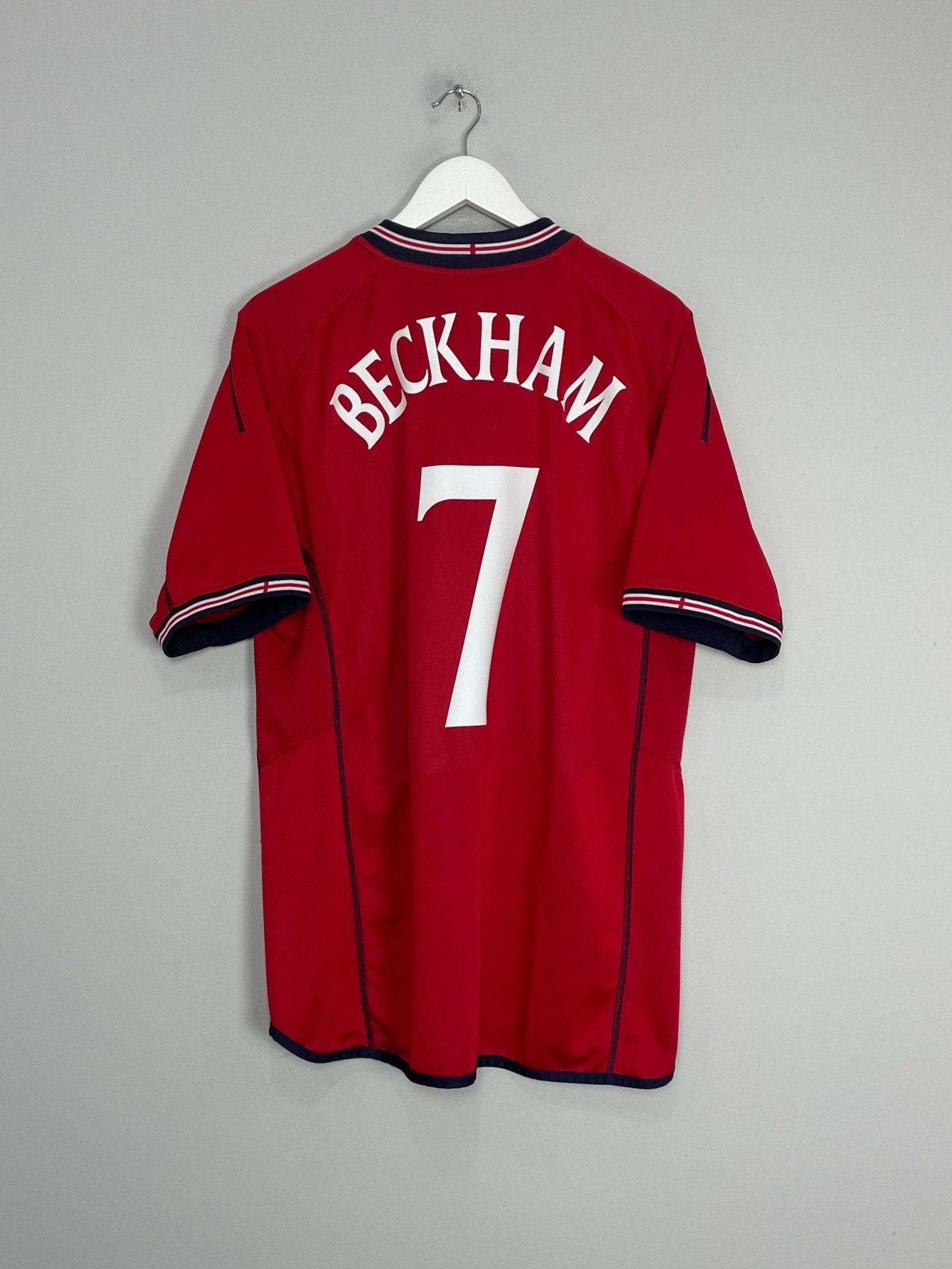 Shop 2002/04 ENGLAND BECKHAM #7 AWAY SHIRT (L) UMBRO, classic football shirts, vintage football shirts & retro soccer jerseys at Cult Kits