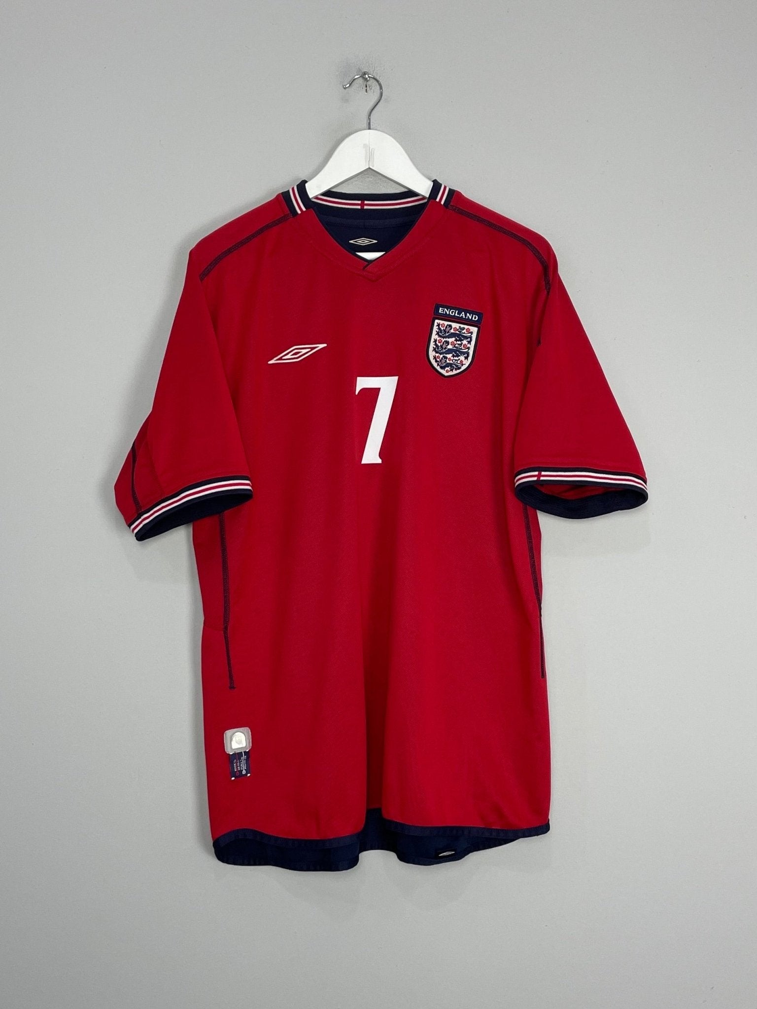 Shop 2002/04 ENGLAND BECKHAM #7 AWAY SHIRT (L) UMBRO, classic football shirts, vintage football shirts & retro soccer jerseys at Cult Kits