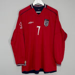Shop 2002/04 ENGLAND BECKHAM #7 L/S AWAY SHIRT (M) UMBRO, classic football shirts, vintage football shirts & retro soccer jerseys at Cult Kits