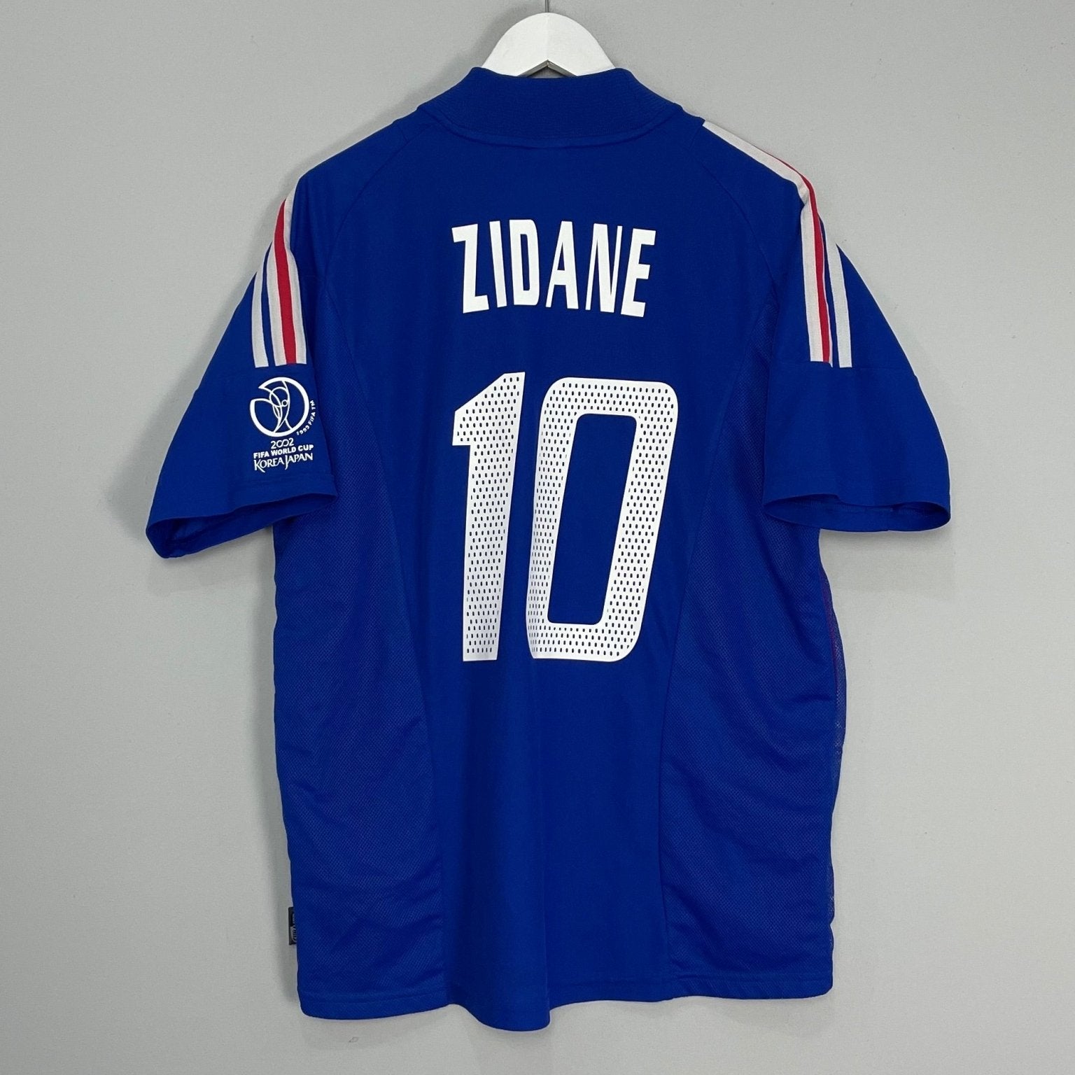 Shop 2002/04 FRANCE ZIDANE #10 HOME SHIRT (L) ADIDAS, classic football shirts, vintage football shirts & retro soccer jerseys at Cult Kits