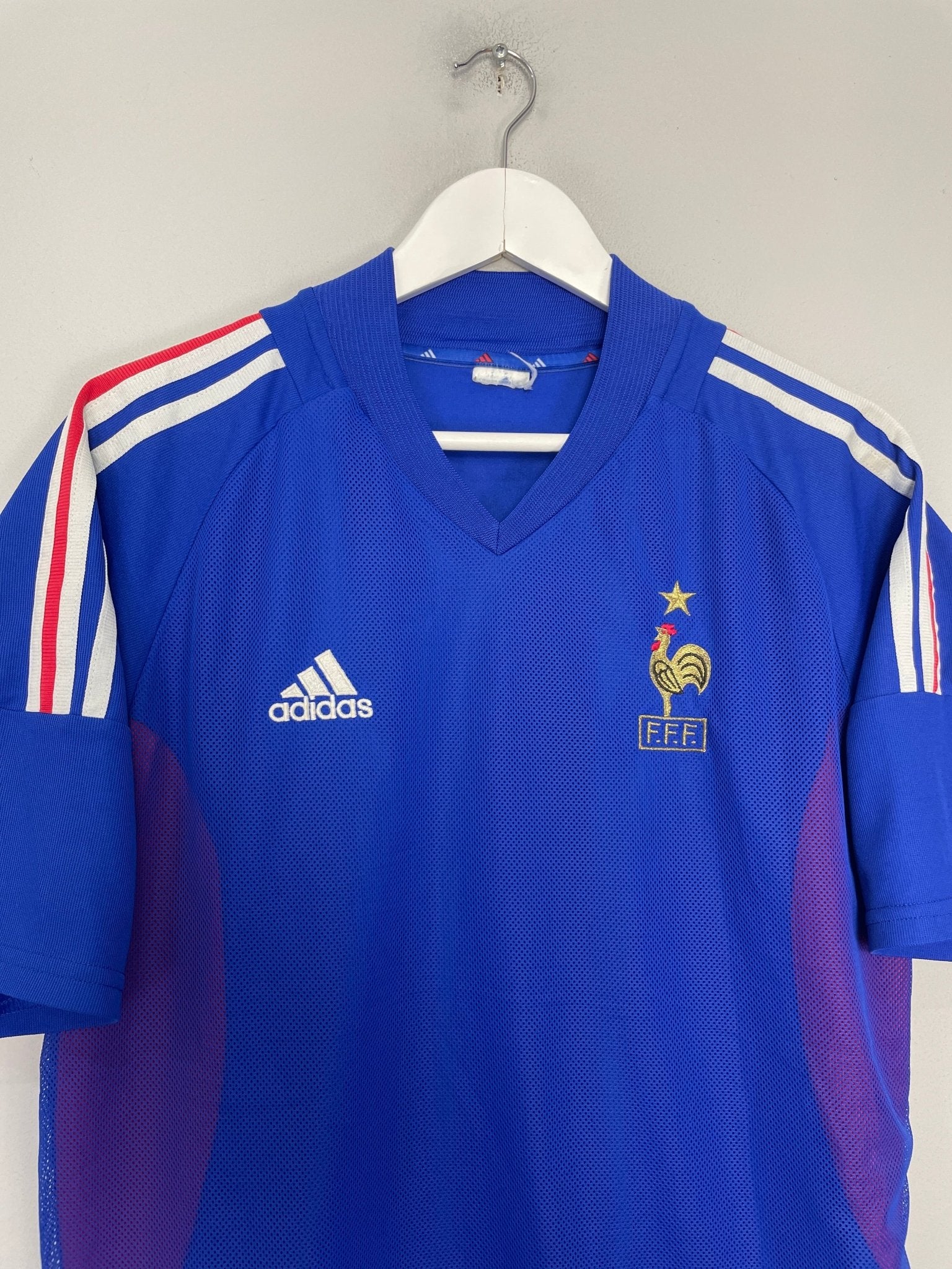 Shop 2002/04 FRANCE ZIDANE #10 HOME SHIRT (M) ADIDAS, classic football shirts, vintage football shirts & retro soccer jerseys at Cult Kits