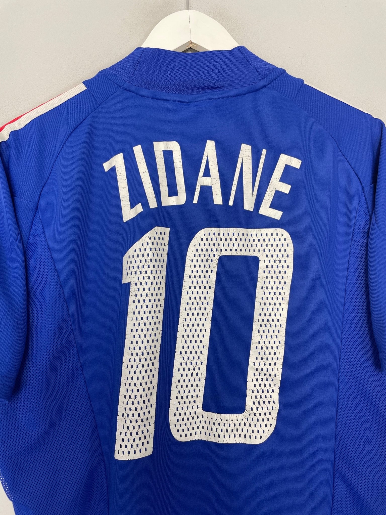 Shop 2002/04 FRANCE ZIDANE #10 HOME SHIRT (M) ADIDAS, classic football shirts, vintage football shirts & retro soccer jerseys at Cult Kits