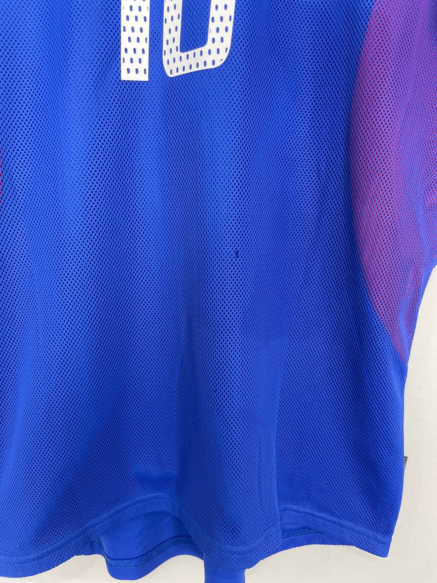 Shop 2002/04 FRANCE ZIDANE #10 HOME SHIRT (S) ADIDAS, classic football shirts, vintage football shirts & retro soccer jerseys at Cult Kits