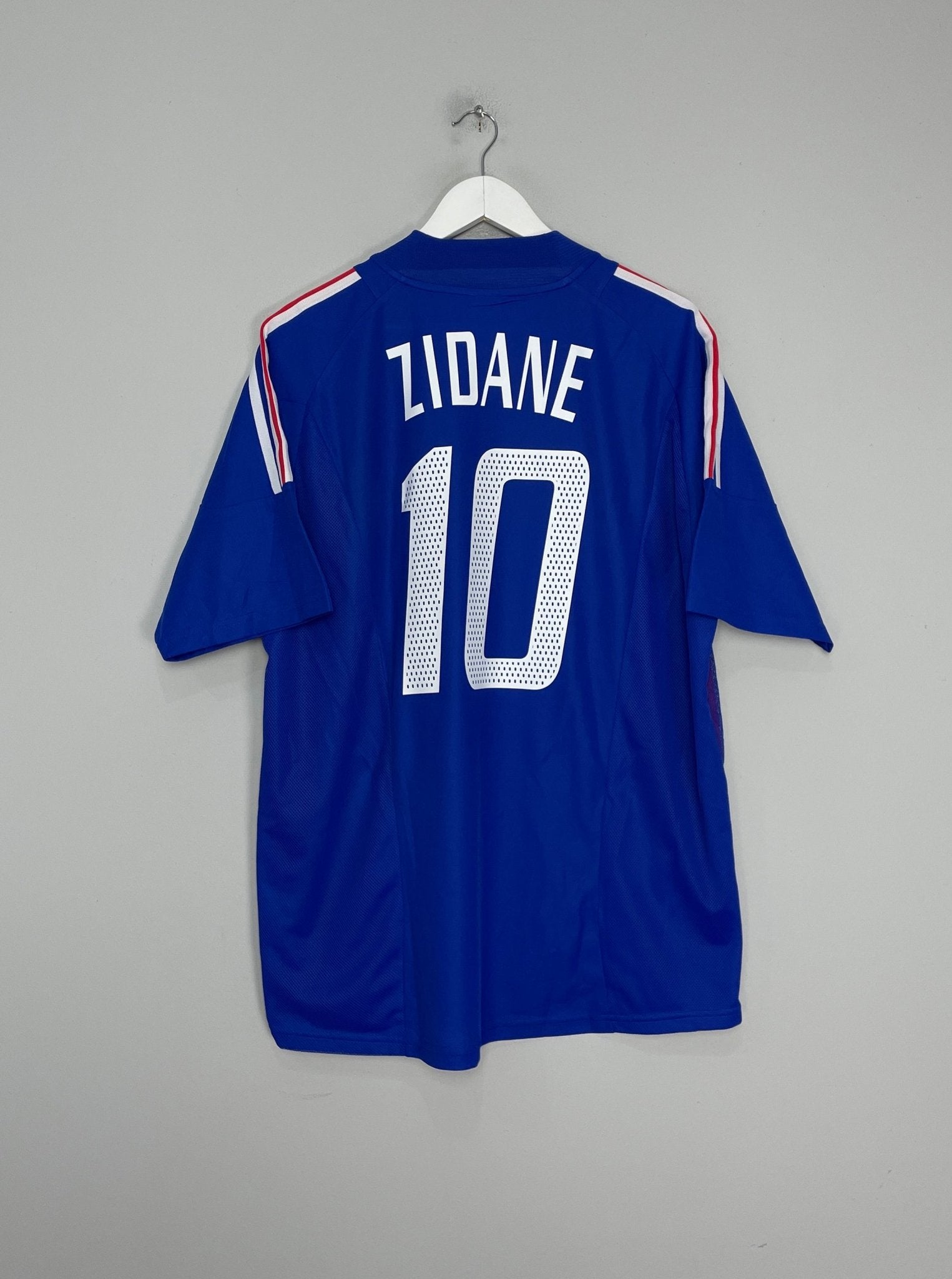 Shop 2002/04 FRANCE ZIDANE #10 HOME SHIRT (XL) ADIDAS, classic football shirts, vintage football shirts & retro soccer jerseys at Cult Kits