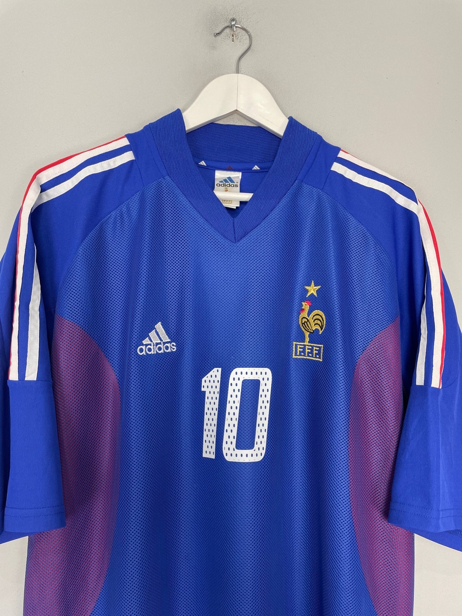 Shop 2002/04 FRANCE ZIDANE #10 HOME SHIRT (XXL) ADIDAS, classic football shirts, vintage football shirts & retro soccer jerseys at Cult Kits