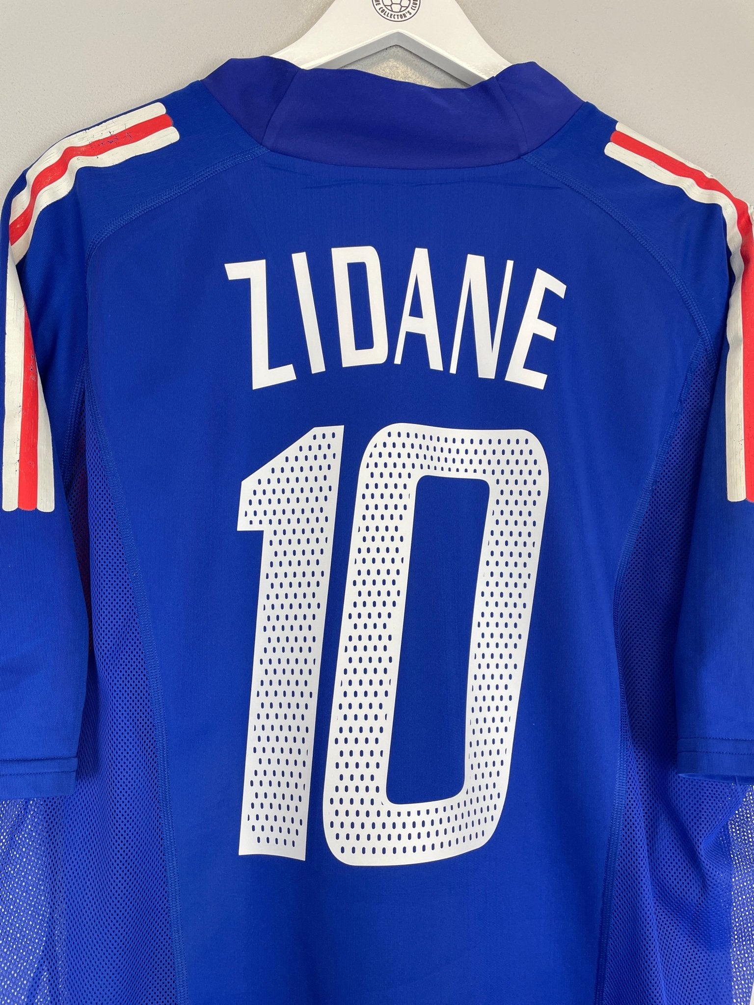Shop 2002/04 FRANCE ZIDANE #10 *PLAYER ISSUE* HOME SHIRT (XL) ADIDAS, classic football shirts, vintage football shirts & retro soccer jerseys at Cult Kits