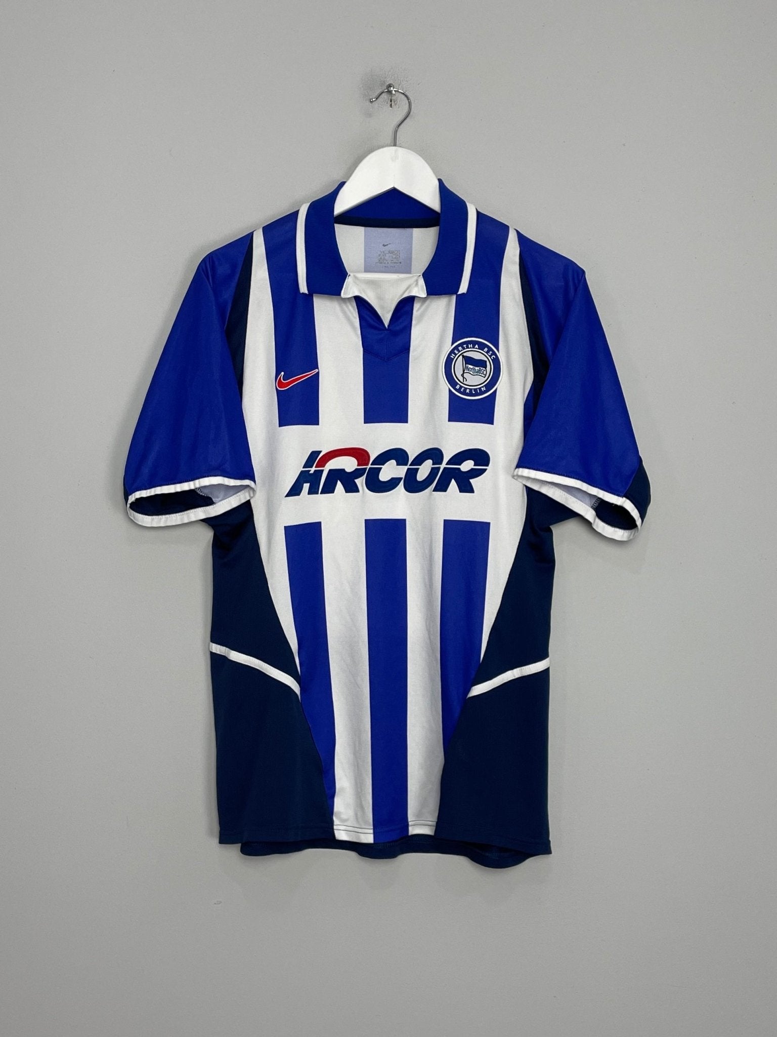 Shop 2002/04 HERTHA BERLIN HOME SHIRT (M) NIKE, classic football shirts, vintage football shirts & retro soccer jerseys at Cult Kits