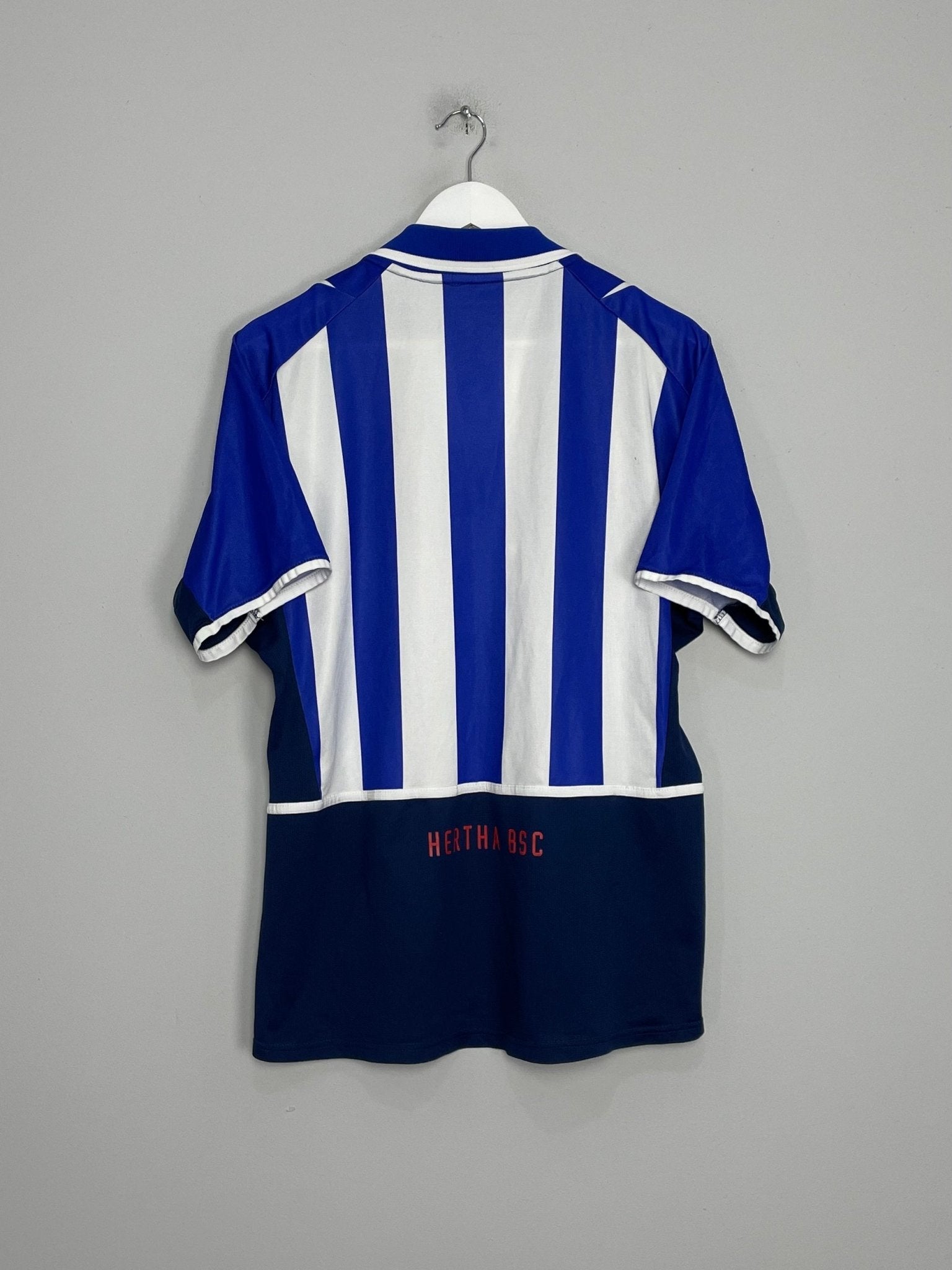 Shop 2002/04 HERTHA BERLIN HOME SHIRT (M) NIKE, classic football shirts, vintage football shirts & retro soccer jerseys at Cult Kits