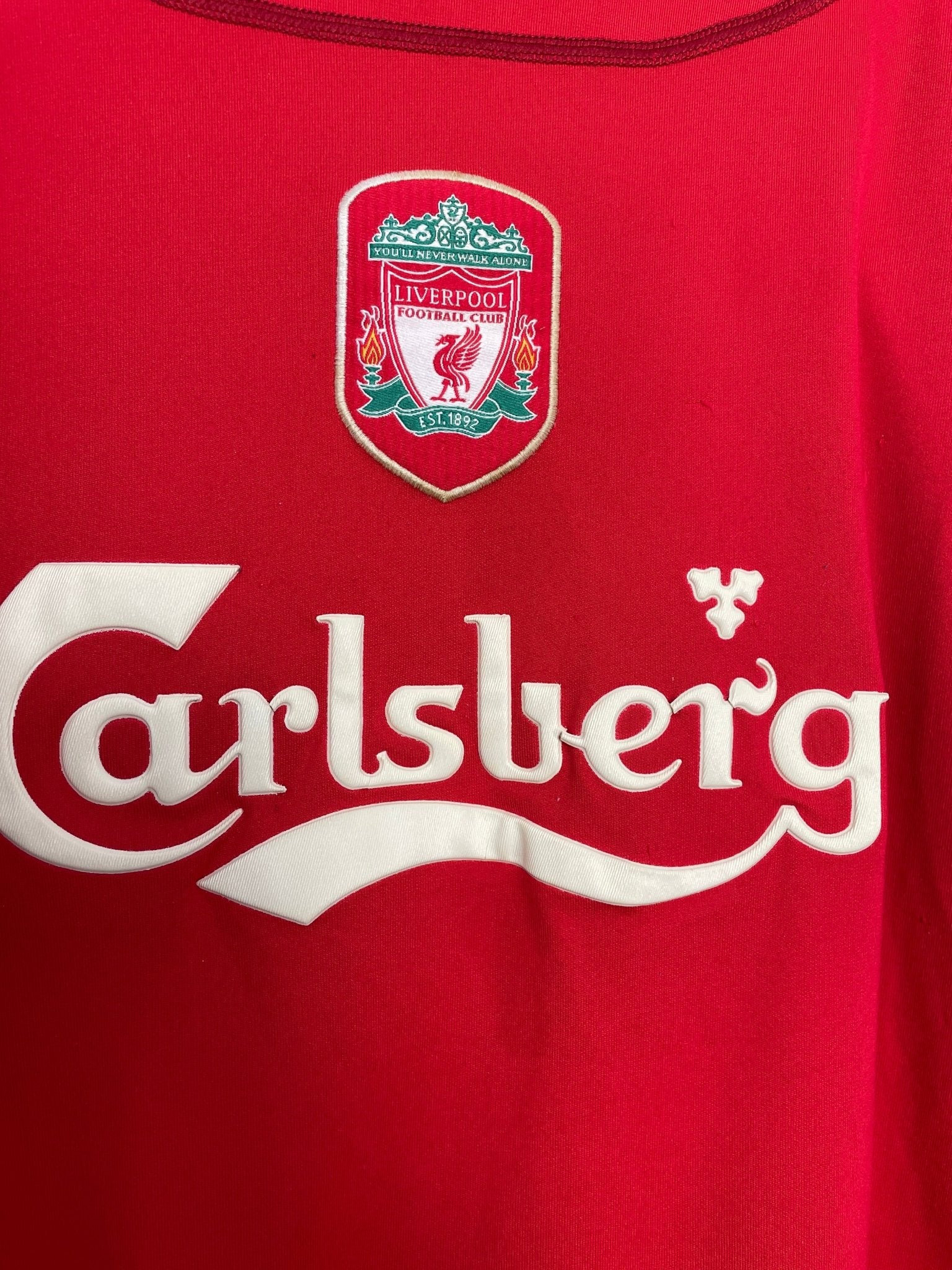 Shop 2002/04 LIVERPOOL GERRARD #17 L/S HOME SHIRT (M) REEBOK, classic football shirts, vintage football shirts & retro soccer jerseys at Cult Kits