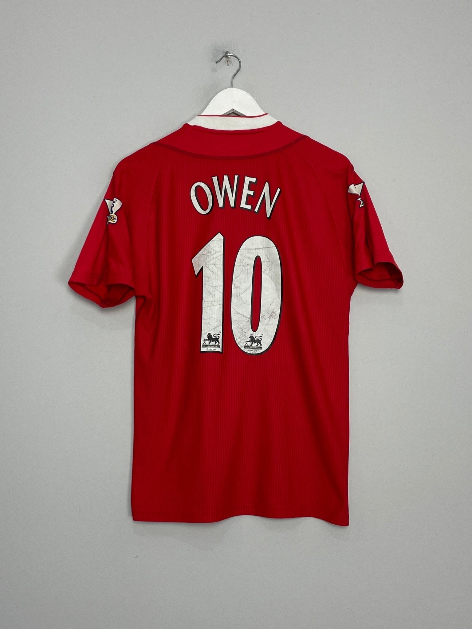 Shop 2002/04 LIVERPOOL OWEN #10 HOME SHIRT (S) REEBOK, classic football shirts, vintage football shirts & retro soccer jerseys at Cult Kits