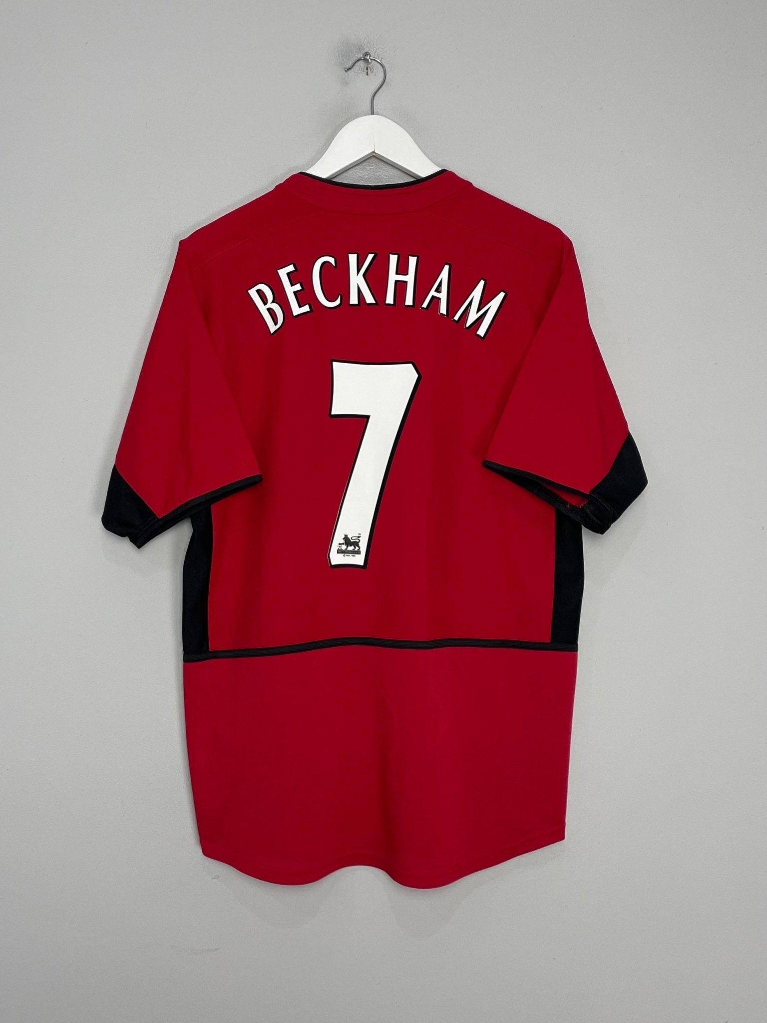 Shop 2002/04 MANCHESTER UNITED BECKHAM #7 HOME SHIRT (M) NIKE, classic football shirts, vintage football shirts & retro soccer jerseys at Cult Kits