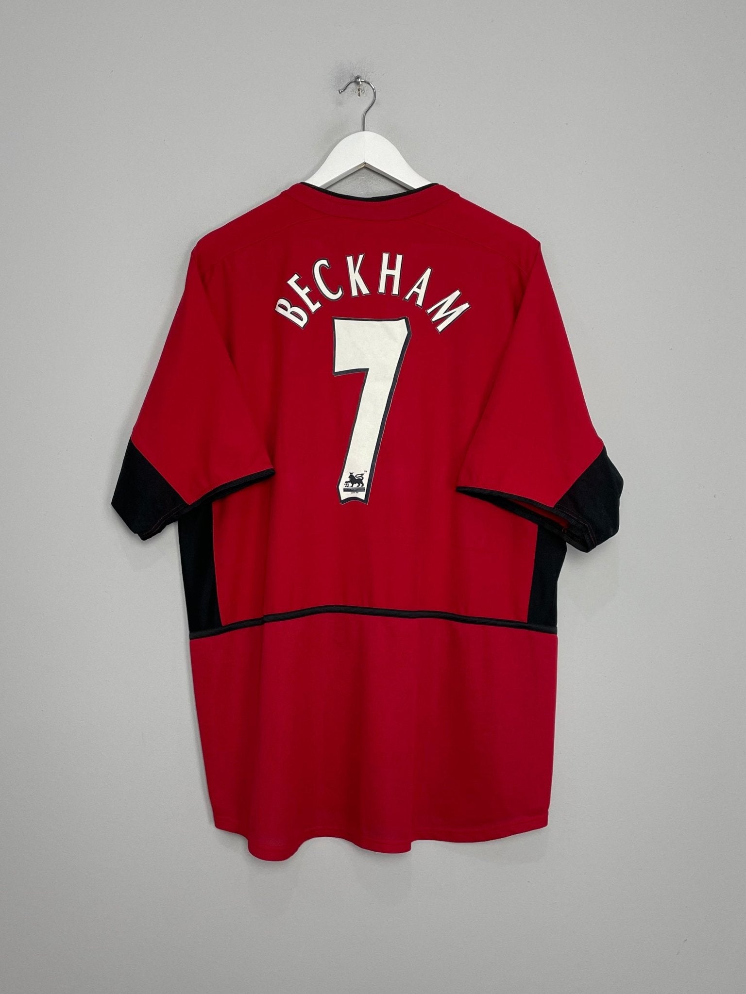 Shop 2002/04 MANCHESTER UNITED BECKHAM #7 HOME SHIRT (XL) NIKE, classic football shirts, vintage football shirts & retro soccer jerseys at Cult Kits