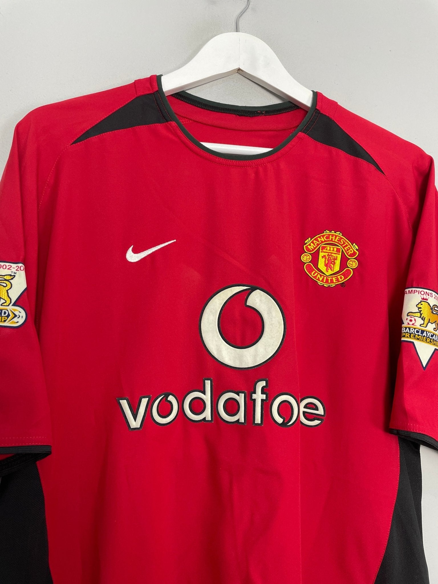 Shop 2002/04 MANCHESTER UNITED KEANE #16 HOME SHIRT (M) NIKE, classic football shirts, vintage football shirts & retro soccer jerseys at Cult Kits