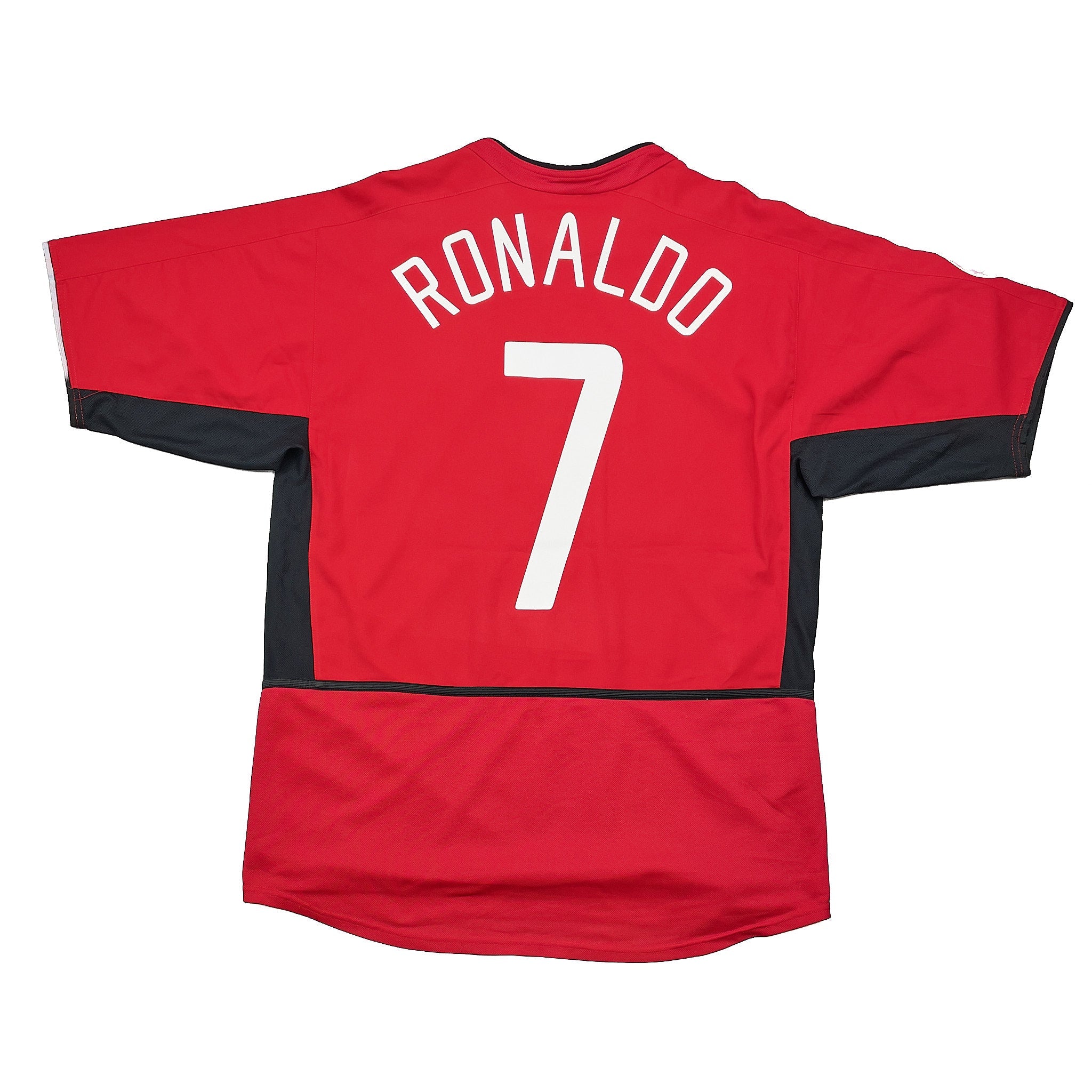 Buy 2002/04 Manchester United Ronaldo 7 C/L Home Shirt (M) Nike ~ Free worldwide shipping ~ Authentic Vintage Football Shirts from Cult Kits