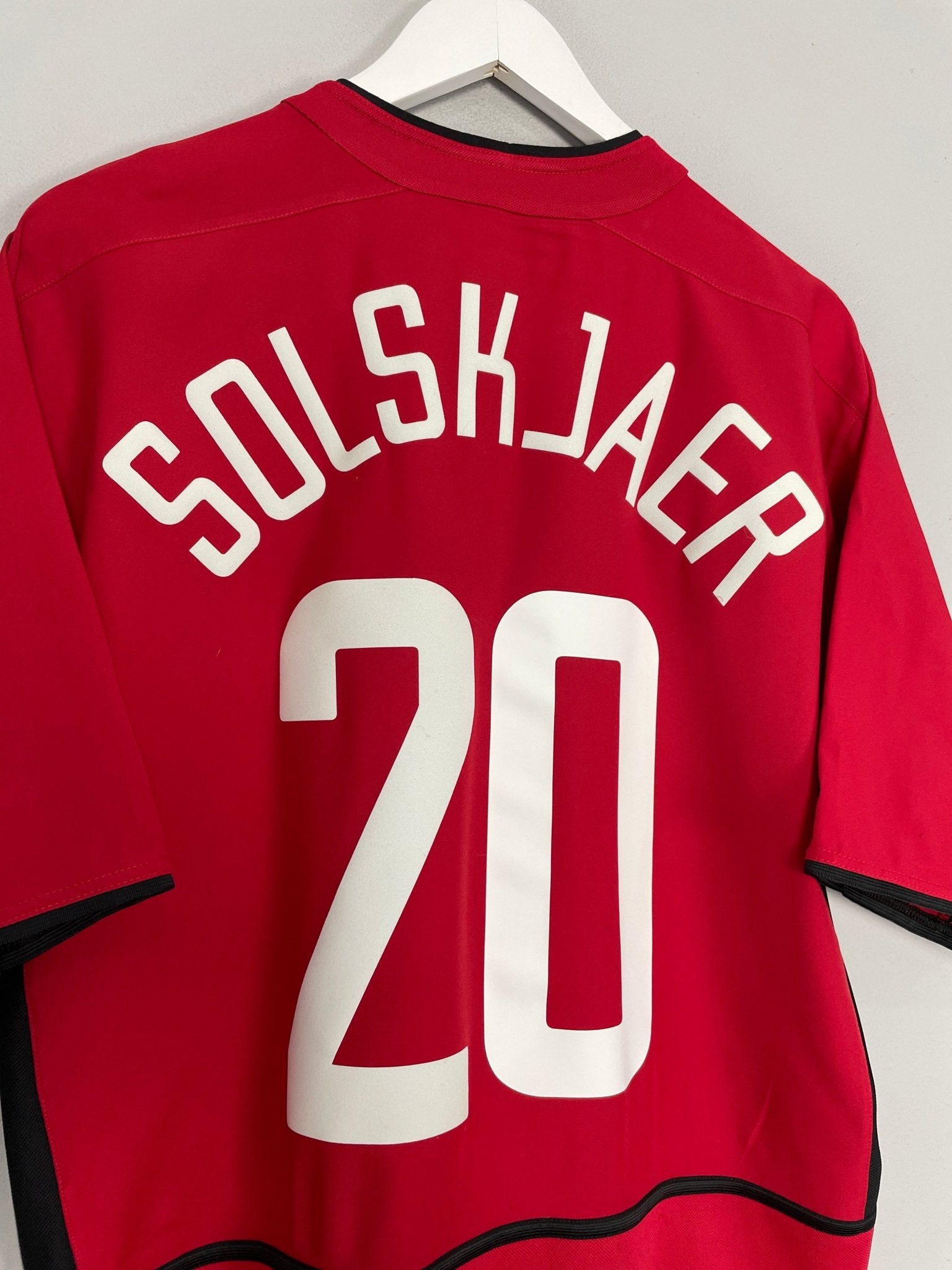 Shop 2002/04 MANCHESTER UNITED SOLSKJAER #20 HOME SHIRT (L) NIKE, classic football shirts, vintage football shirts & retro soccer jerseys at Cult Kits