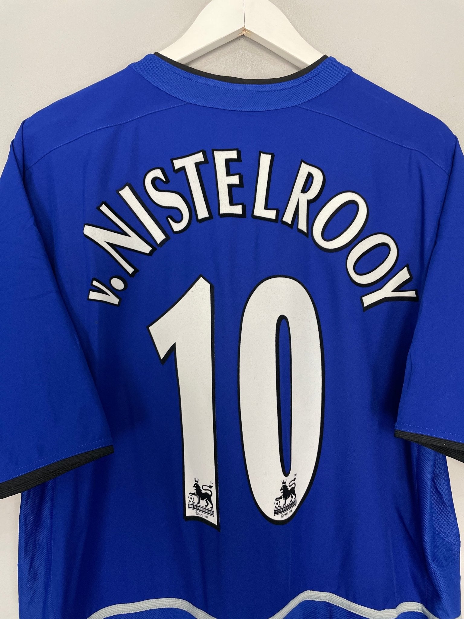 Shop 2002/04 MANCHESTER UNITED V.NISTELROOY #10 AWAY SHIRT (XL) NIKE, classic football shirts, vintage football shirts & retro soccer jerseys at Cult Kits